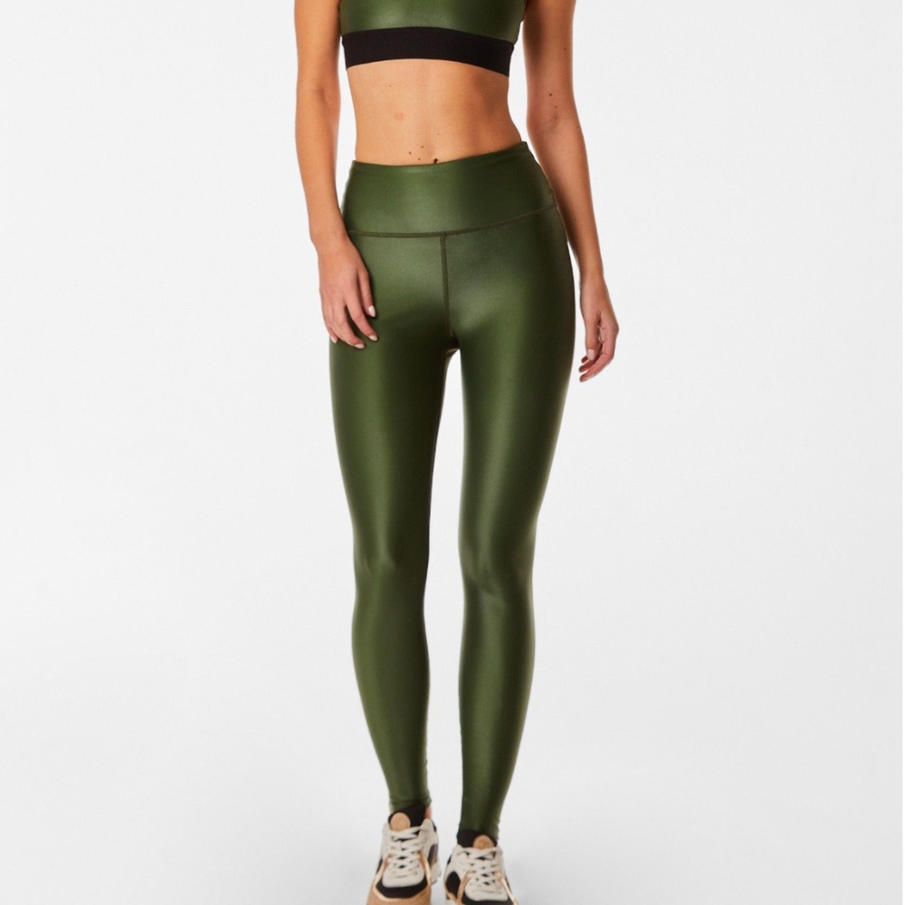 NWT Noli green liquid leggings